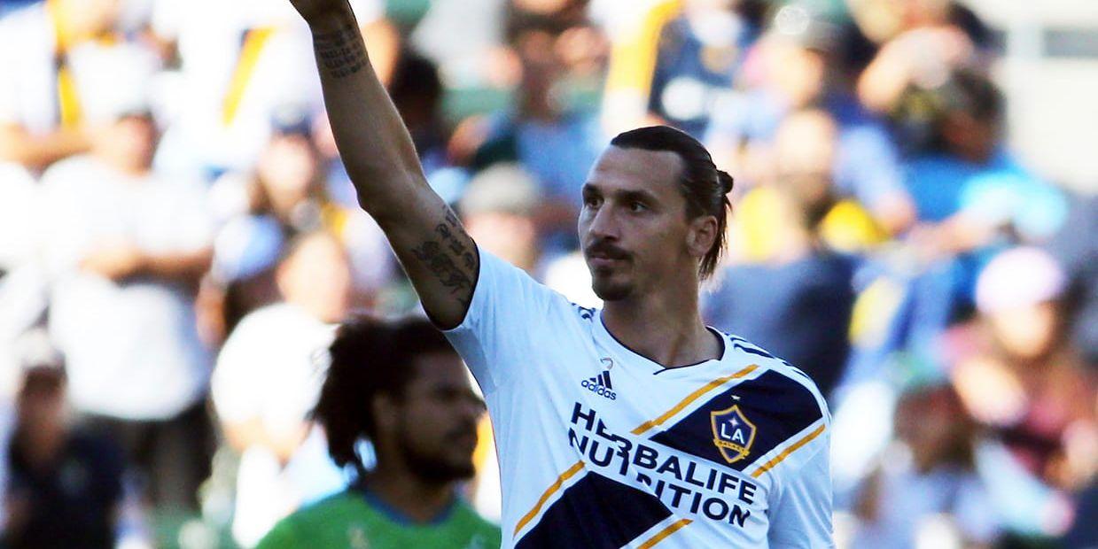 LA Galaxys Zlatan Ibrahimovic får pris av svenska handelskammaren i Los Angeles. Arkivbild.