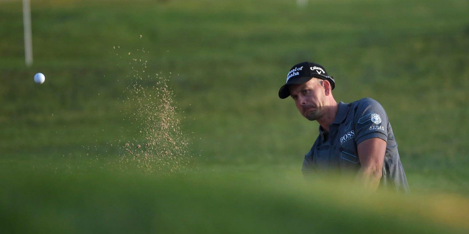 Henrik Stenson i bunkern på det tionde hålet i Abu Dhabi.