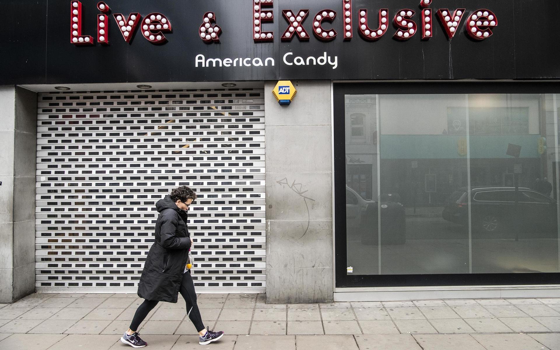 Oxford Street i London i början av förra året, alltså innan coronapandemin slog till.