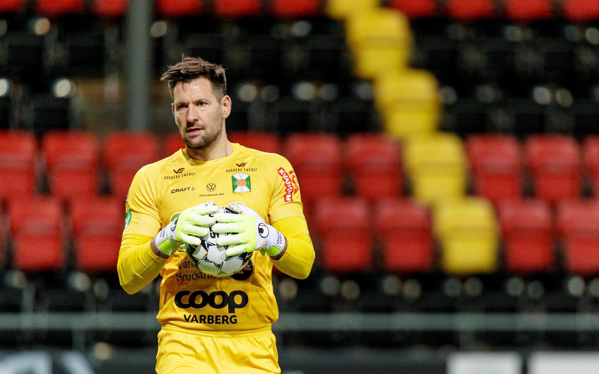 Stojan Lukic fyller snart 41, men Varbergs Bois tränare Jooakim Persson är hoppfull om en fortsättning.