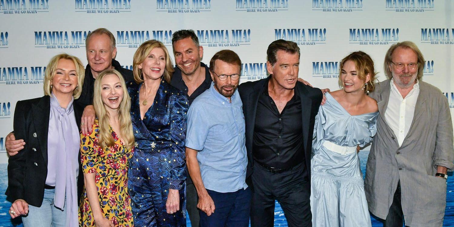 "Mamma mia – here we go again" går snart upp på biograferna. Här är delar av gänget bakom filmen: Judy Craymer, Stellan Skarsgård, Amanda Seyfried, Christine Baranski, Dominic Cooper, Björn Ulvaeus, Pierce Brosnan, Lily James och Benny Andersson.