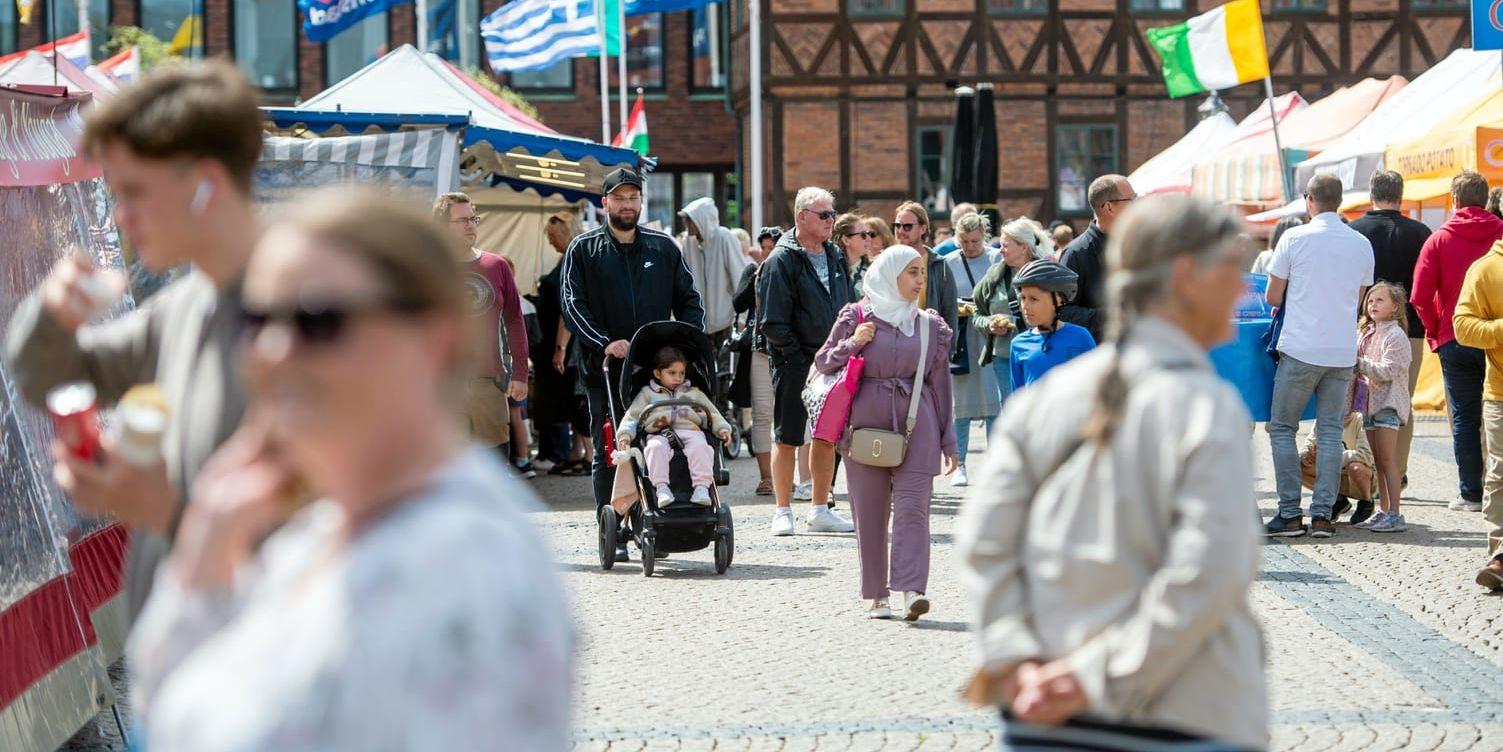 ”I centrum, inklusive Kungsfreden, har vi i dag cirka 300 verksamheter som bidrar till centrums liv och rörelse. Under 2023 arrangerades 899 evenemang i centrum.”