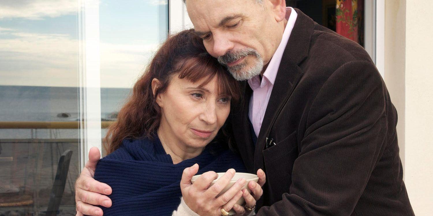 Skådespelarna Ariane Ascaride och Jean-Pierre Darroussin i en scen ur "Huset vid havet". Pressbild.