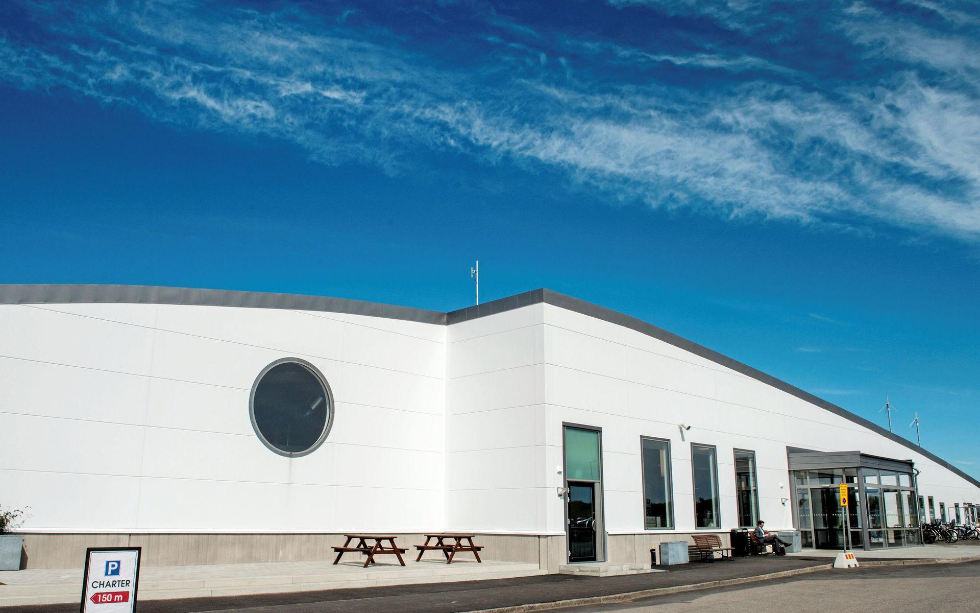 Den nya terminalbyggnaden på Halmstad City Airport. 