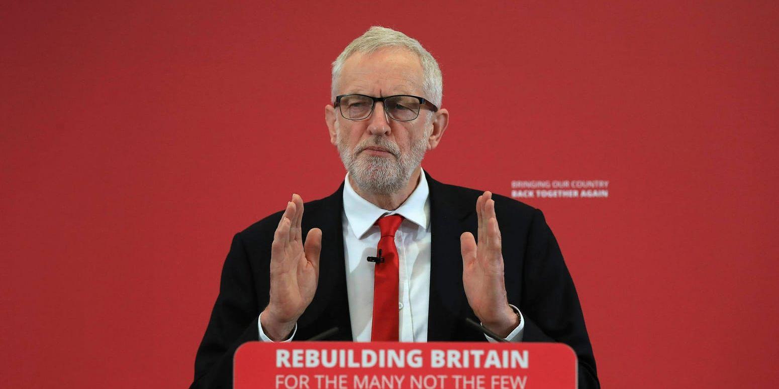 Labourpartiets ledare Jeremy Corbyn varnar för ett "Trump-brexit" inför EU-valet.