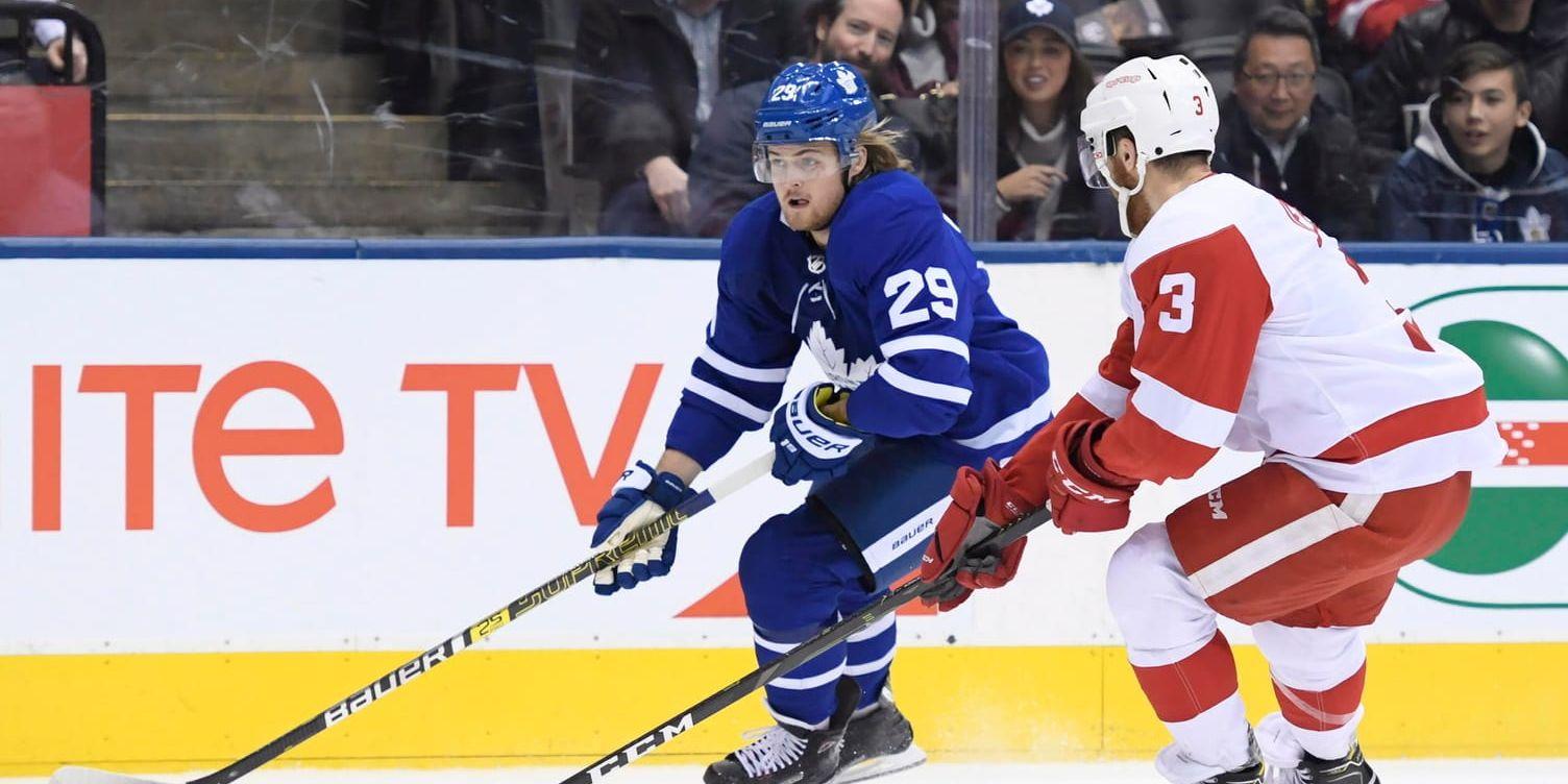 Torontos William Nylander var tillbaka på isen. Men svensken bjöd inte på något storspel och Toronto förlorade matchen i förlängning.