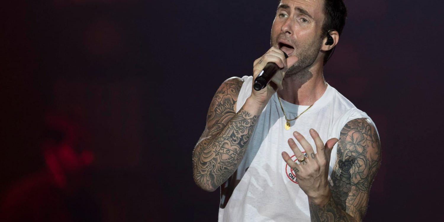 Adam Levine sjunger i Maroon 5. Bandet har nyligen haft en stor hit med låten "Girls like you". Arkivbild.