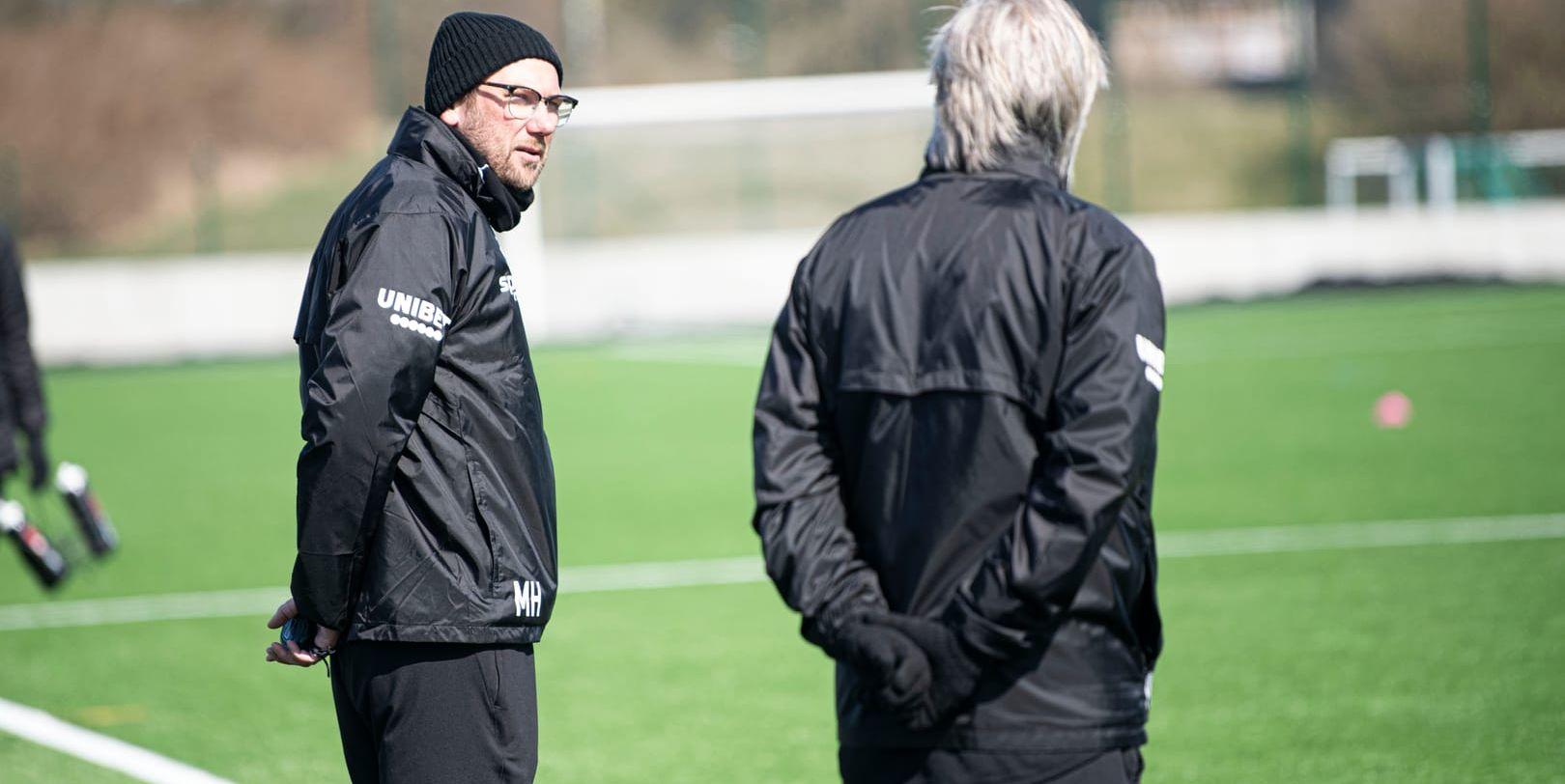 HBK:s manager Magnus Haglund var nöjd efter premiärsegern mot Häcken. Nu väntar Sirius på bortaplan.